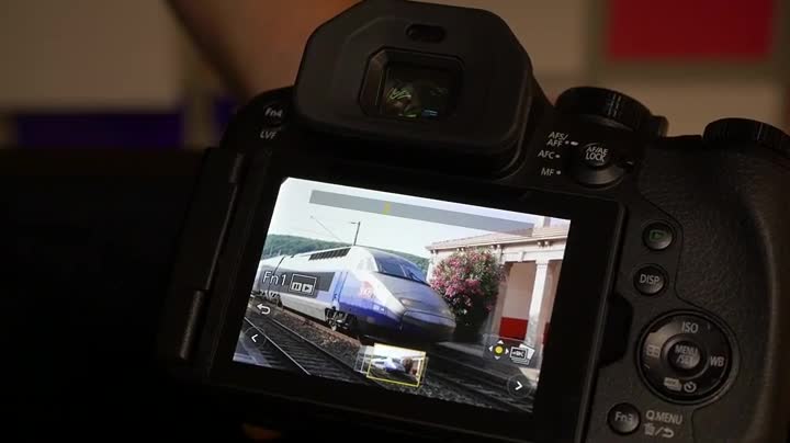 Panasonic Lumix DMC-FZ300 Appareil Photo Numérique